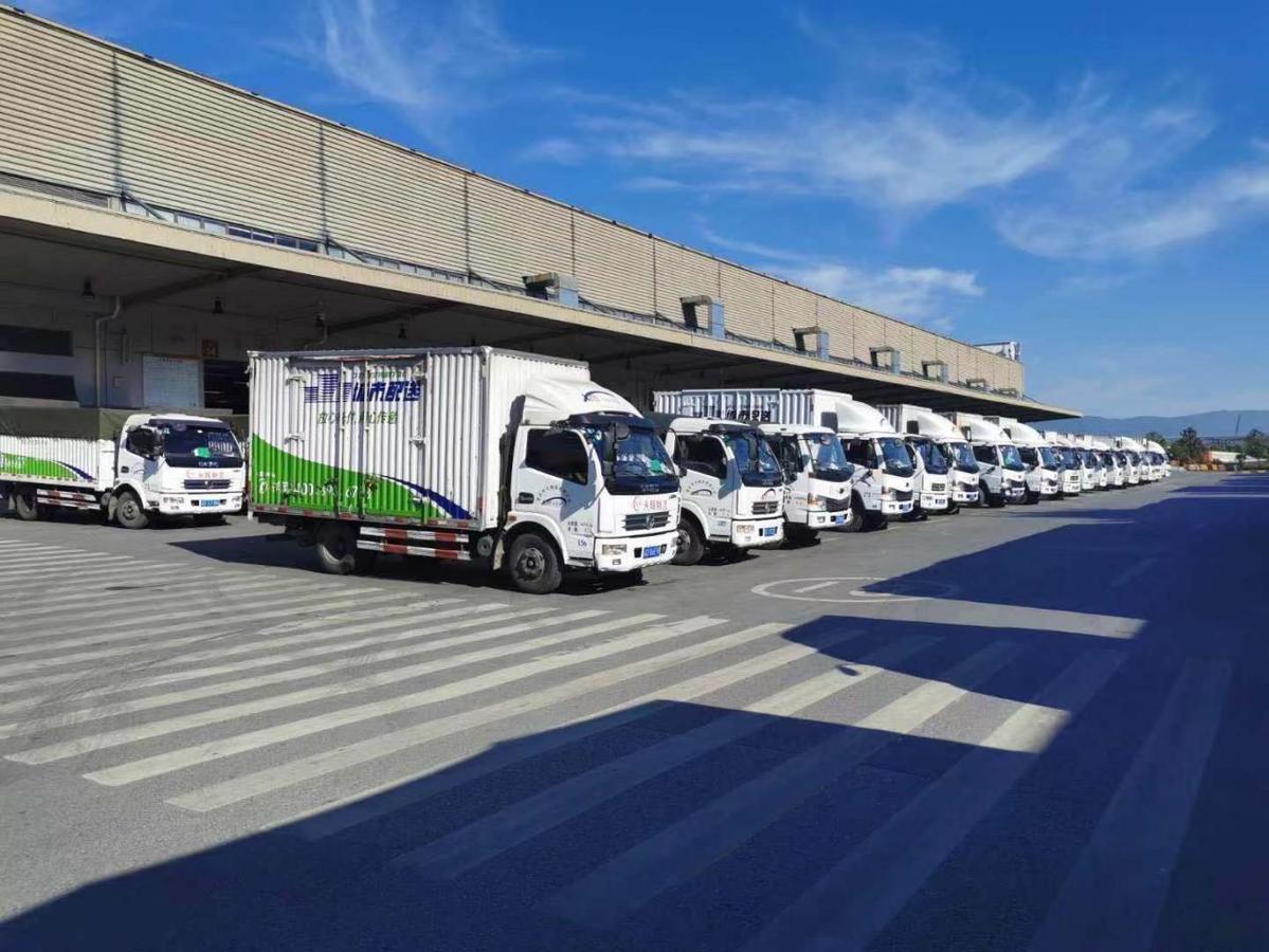 日均配送量約1100噸，兩江新區(qū)“菜籃子”“米袋子”如何通過(guò)電子商務(wù)服務(wù)高效保障